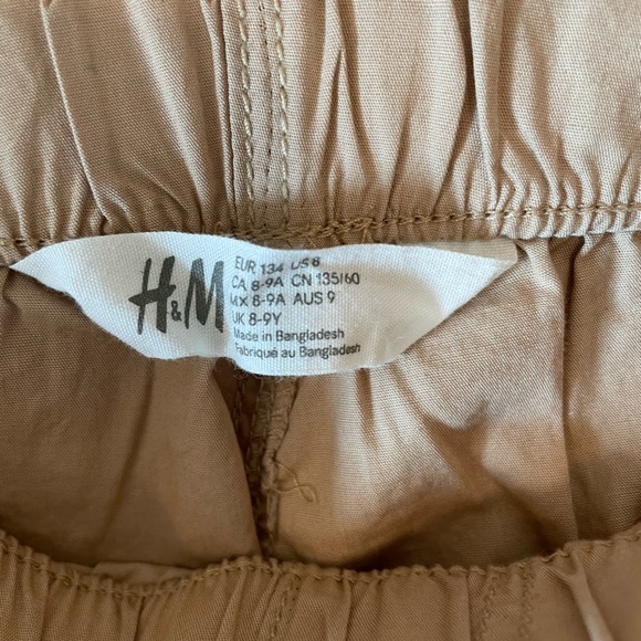 H&M Shorts - Picture 6 of 6